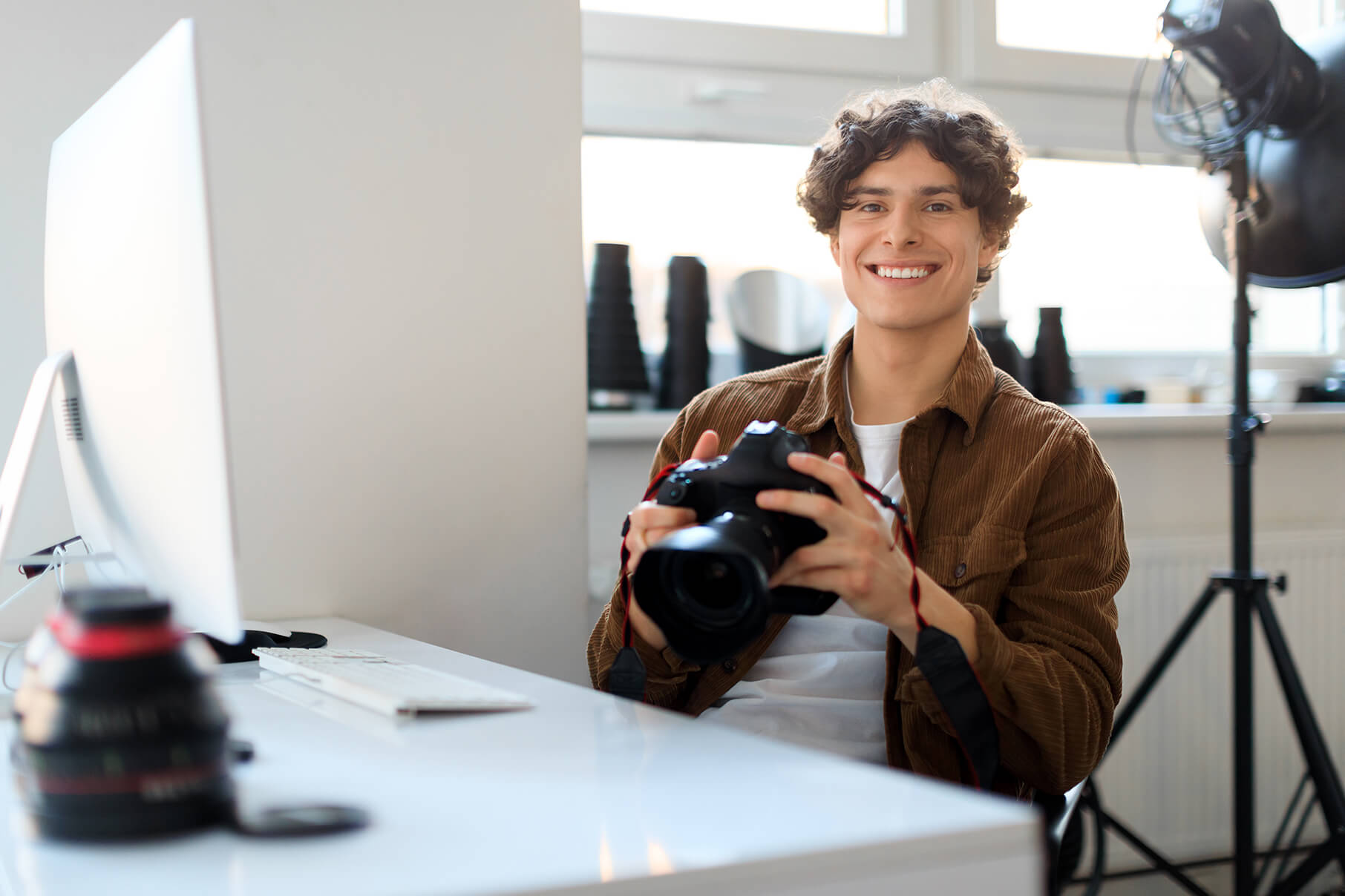 Pixels and Possibilities: Exploring AI’s Influence on Photography