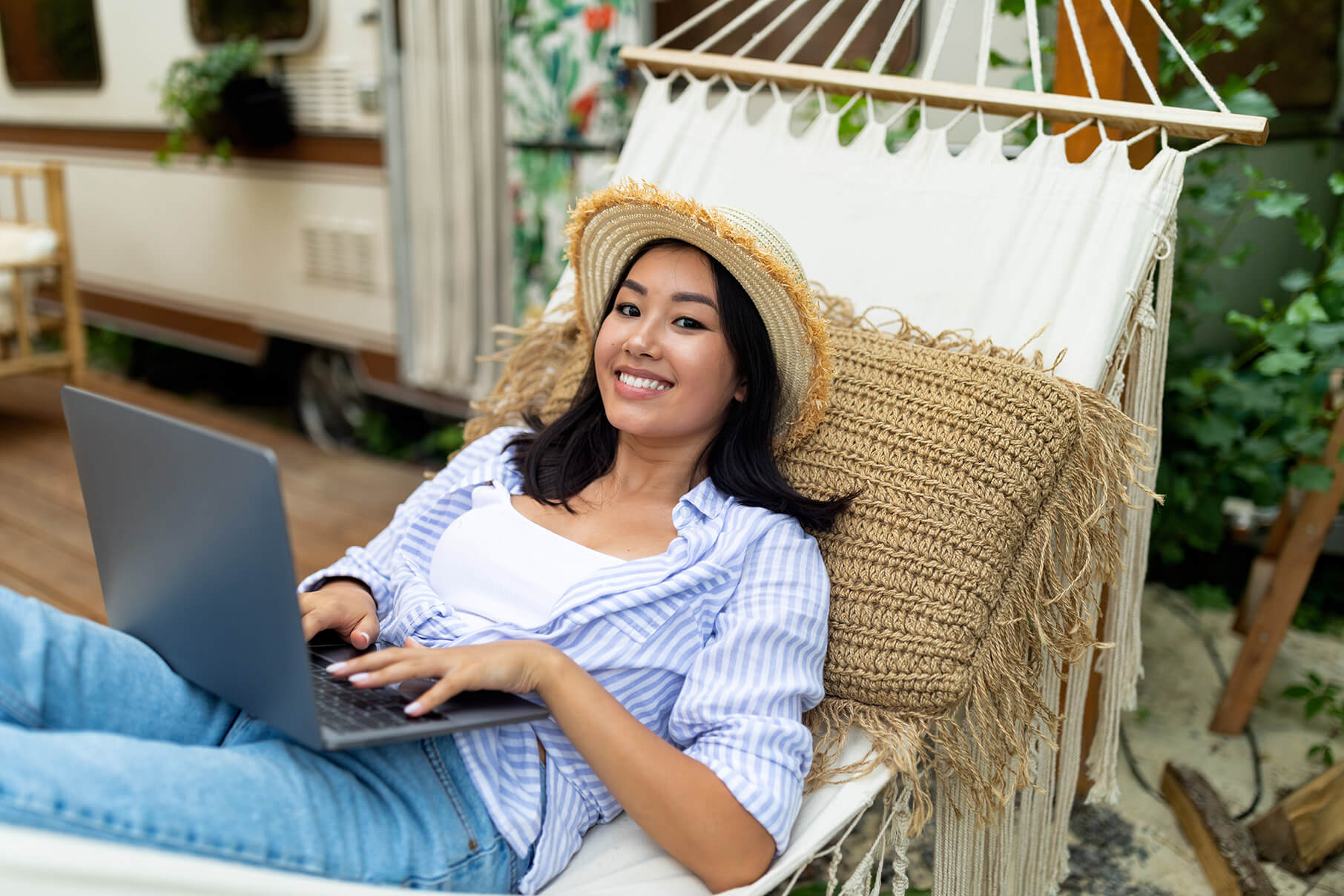 Choosing the Best Travel Destinations as a Remote Worker